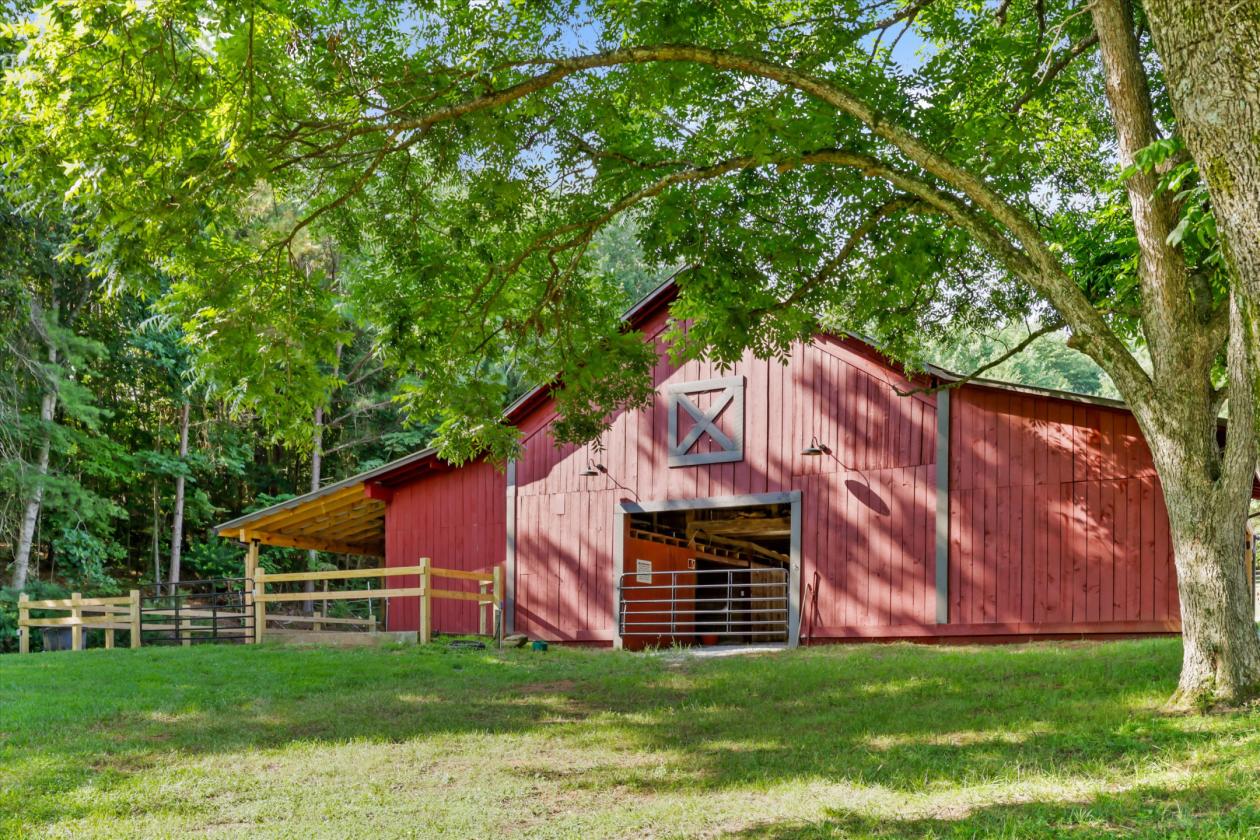 87-Acre Equestrian Farm & Restored Historic Barn - photo 3