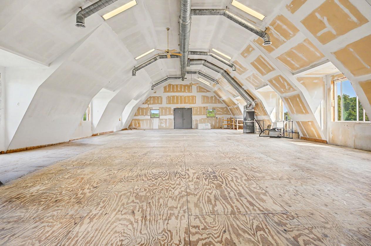 Indoor Arena on 26 Acres with Large Home - photo 25