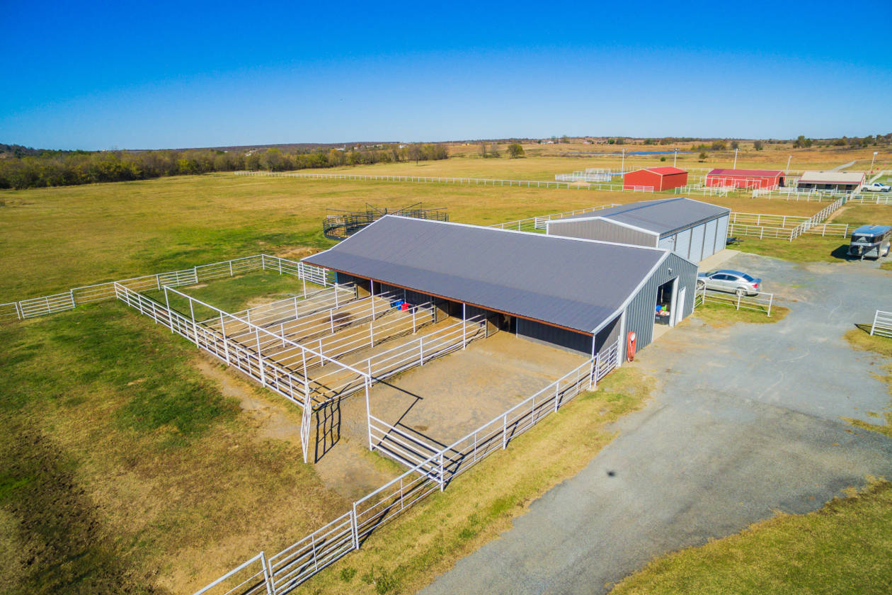 Horse property for Sale with Views. McAlester, Pittsburg