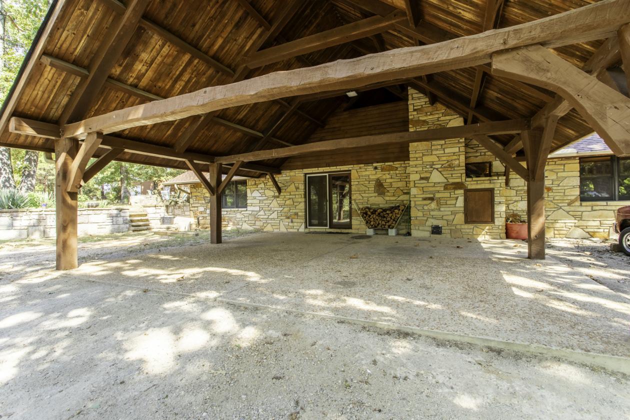 Luxury Timberframe Home with Horse Facilities - photo 2