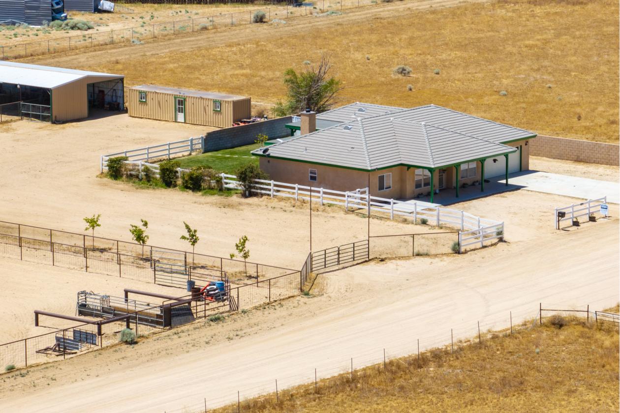 Turn key Ranch in west Lancaster - photo 20