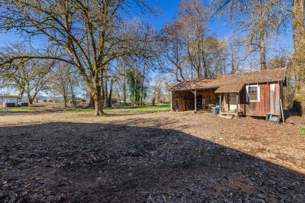 20 Acre Hobby Farm With Water Rights - photo 25