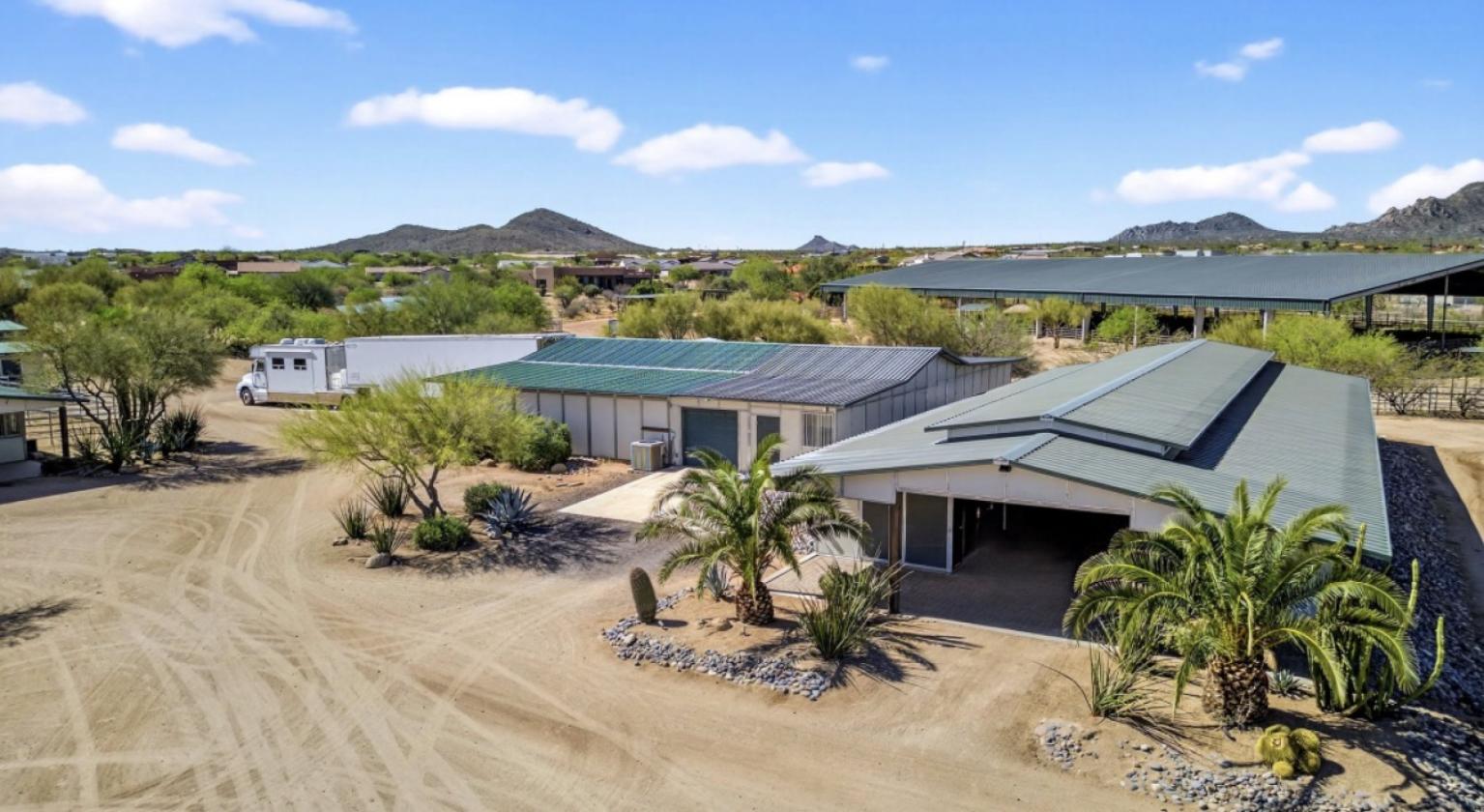 Income producing equestrian ranch on 10 acres - photo 16