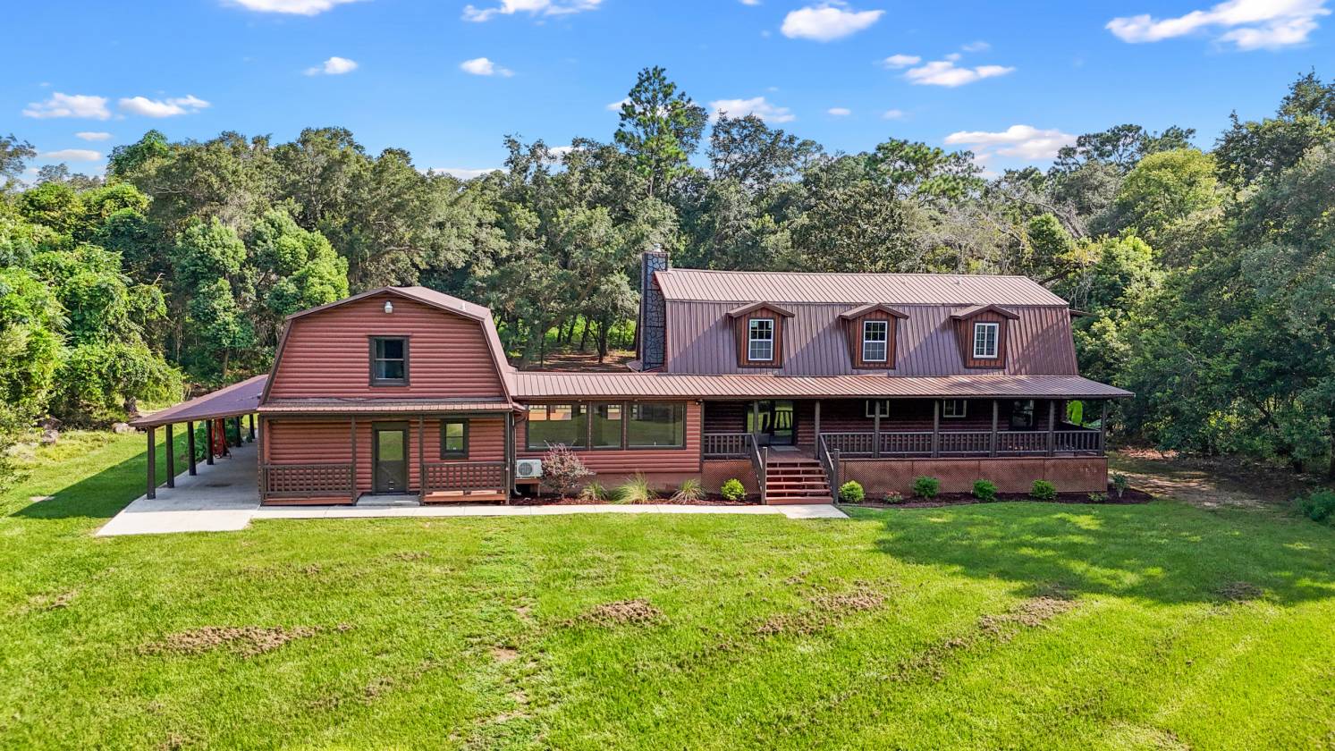Horse Property for sale.