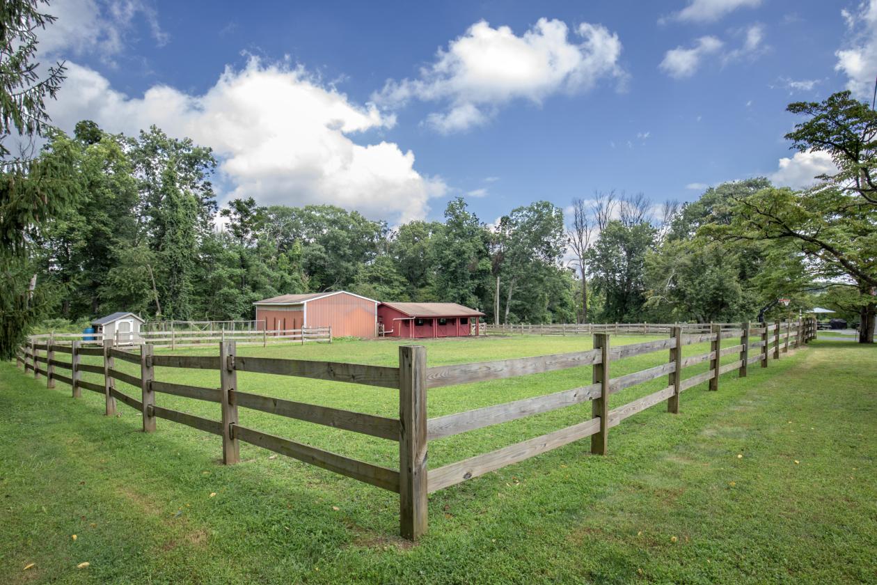 Horse Farm in the Heart of Horse Country - photo 10