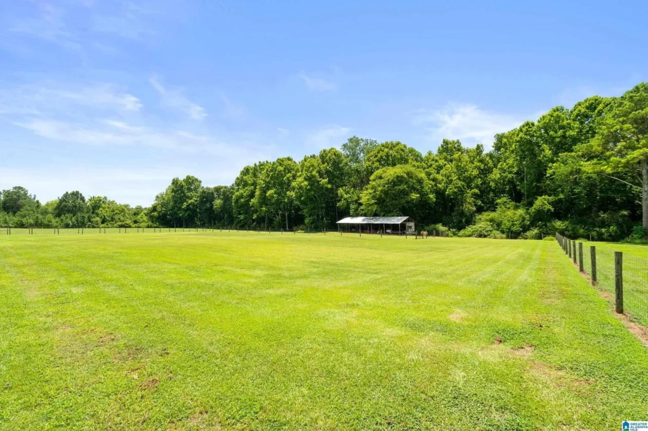 SIGNATURE 14-ACRE ESTATE - photo 29