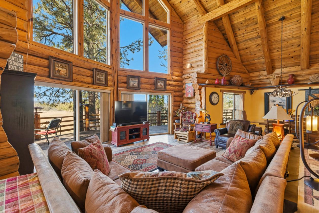 40 ACRE IRRIGATED FARM WITH CUSTOM LOG HOME - photo 7