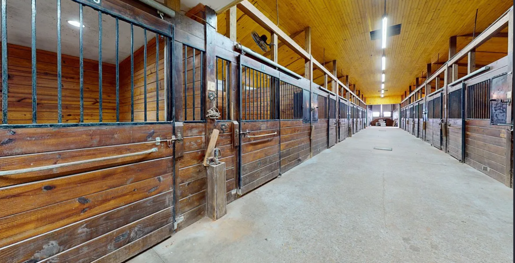 Stoneridge Equestrian Center - photo 3