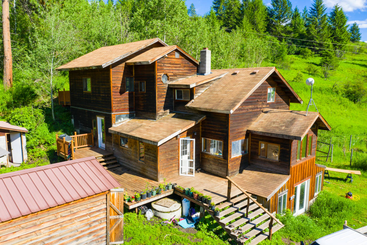 21+ acre HorseFriendly Property in Republic, WA Republic, Ferry