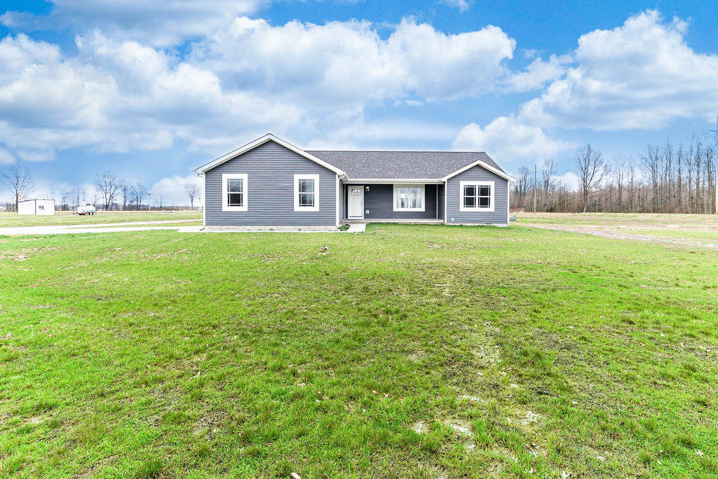 19.86 +/ Acres, Two Homes, Multiple Out Buildings, and a... Mount