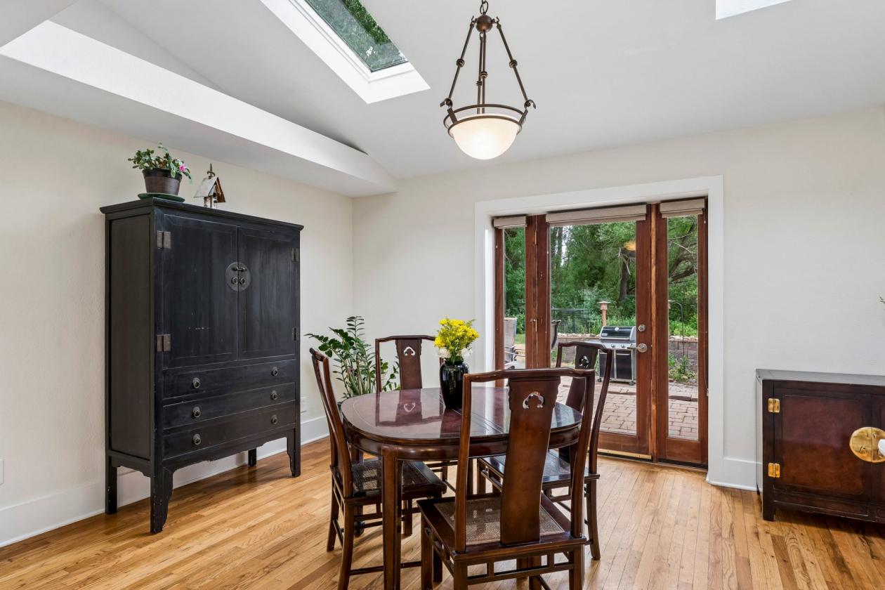 Remarkable horse property with beautiful pasture - photo 12