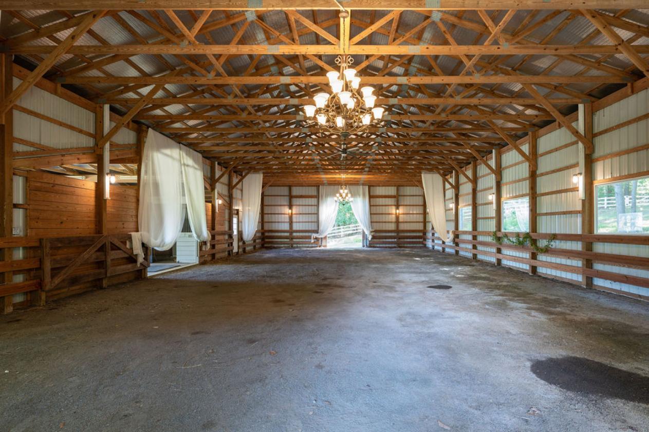 Stunning 30 Acre Horse Farm near Charlottesville - photo 18