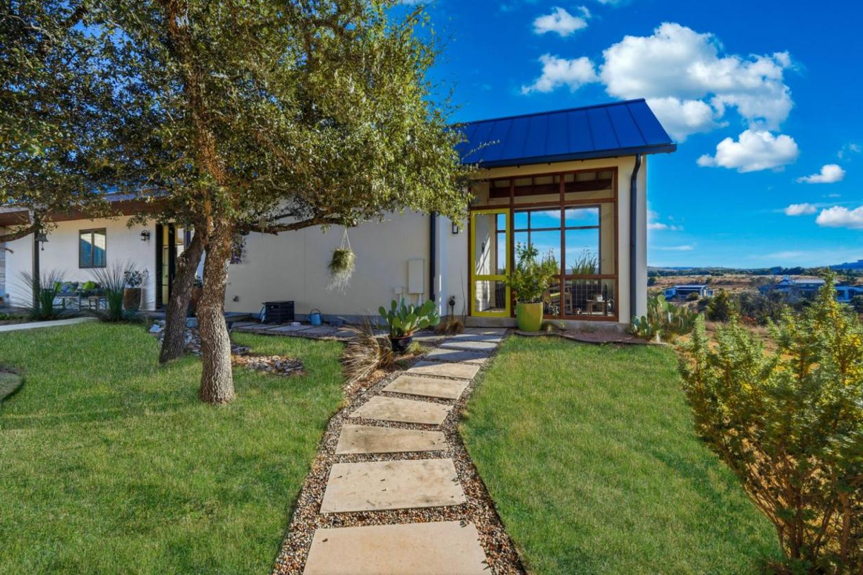 Luxury Home with Community Equestrian Center - photo 12