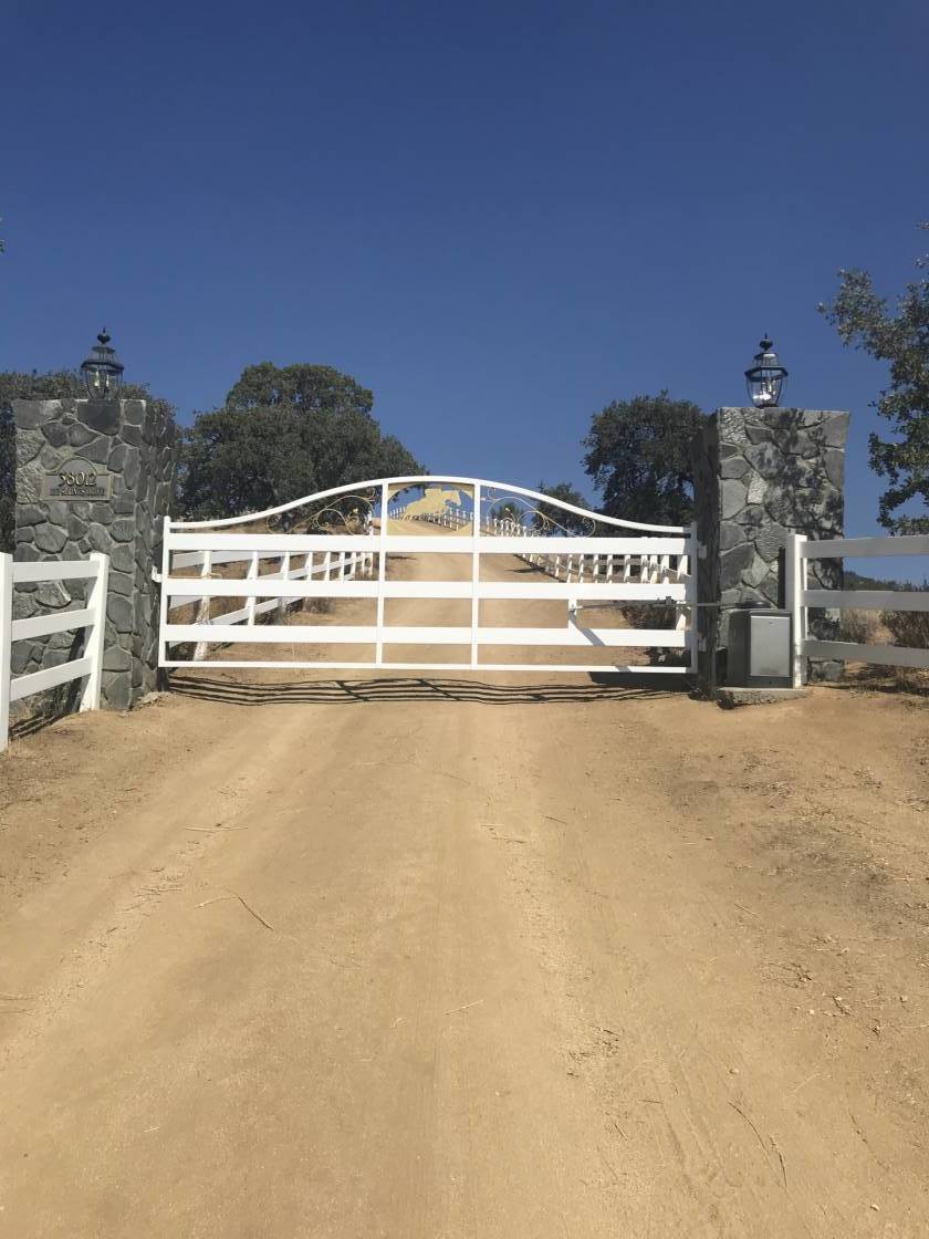 41.5 Acre Country Equestrian Estate 4 Double Stall Barn, Large