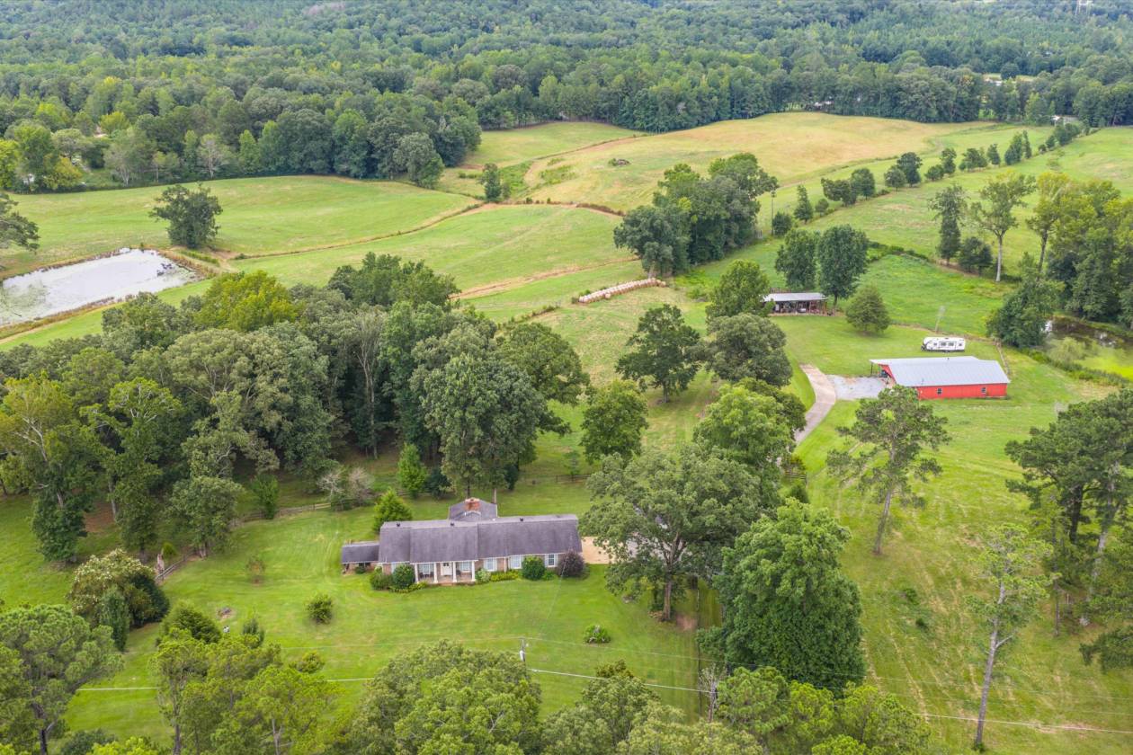 Horse Property for sale.