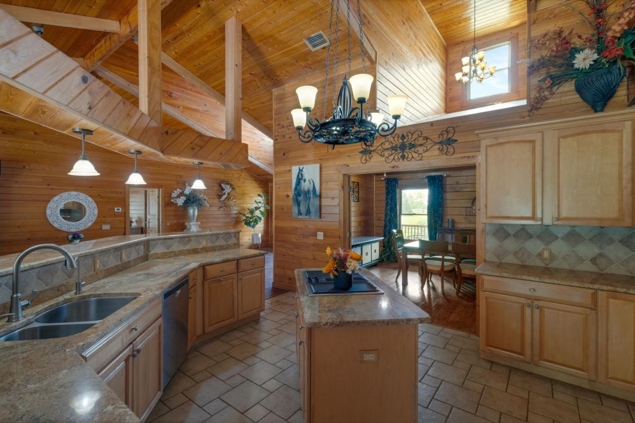 Luxury Farm on 5.96 Acres - photo 8