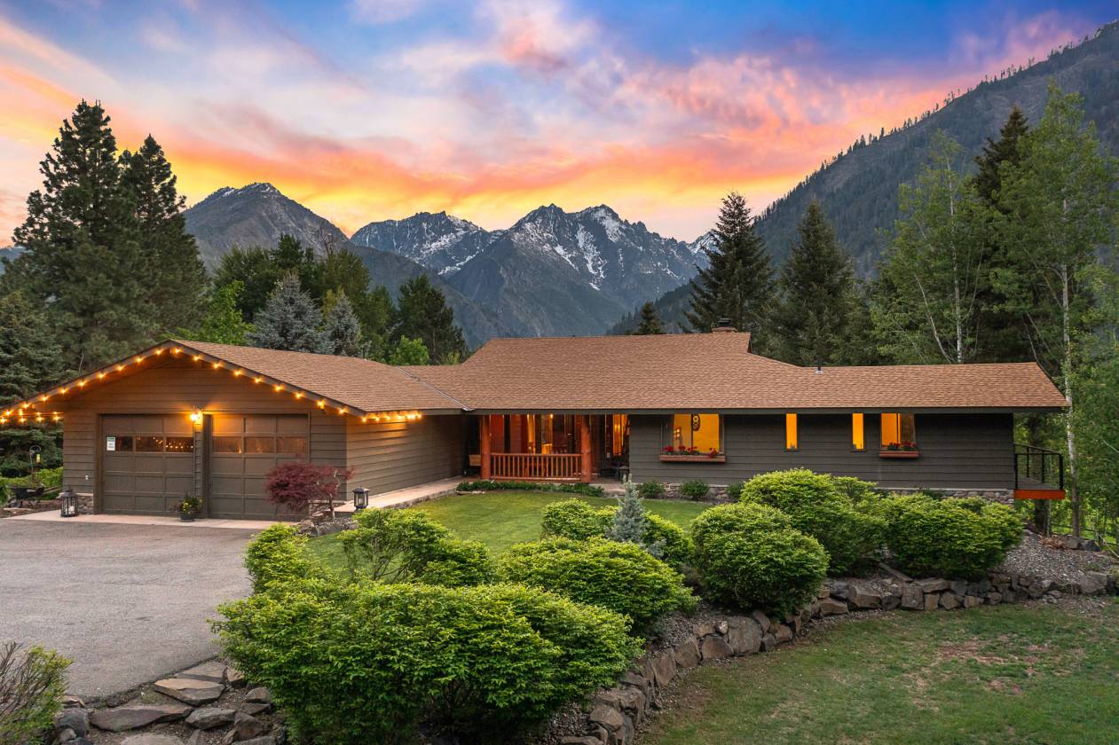 Horse Property for sale.