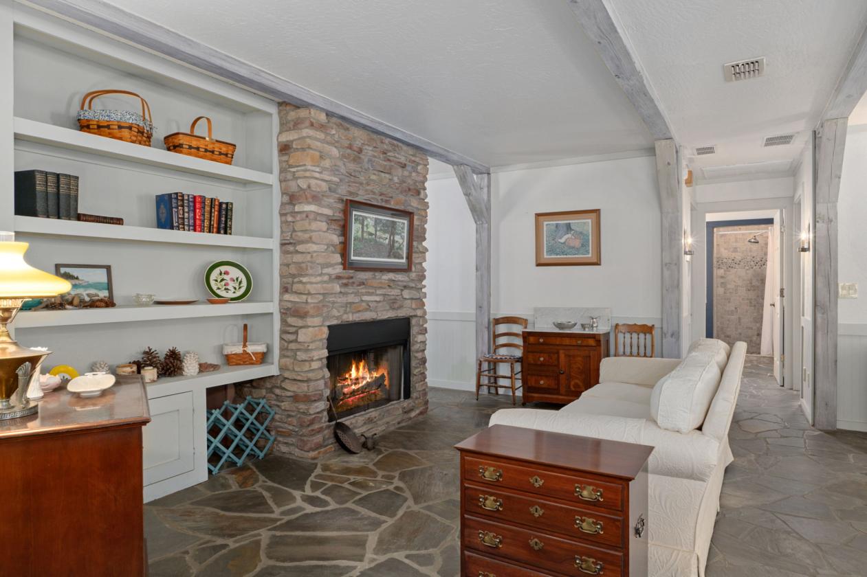A Rare Equestrian Retreat in Pine Ridge Estates - photo 6