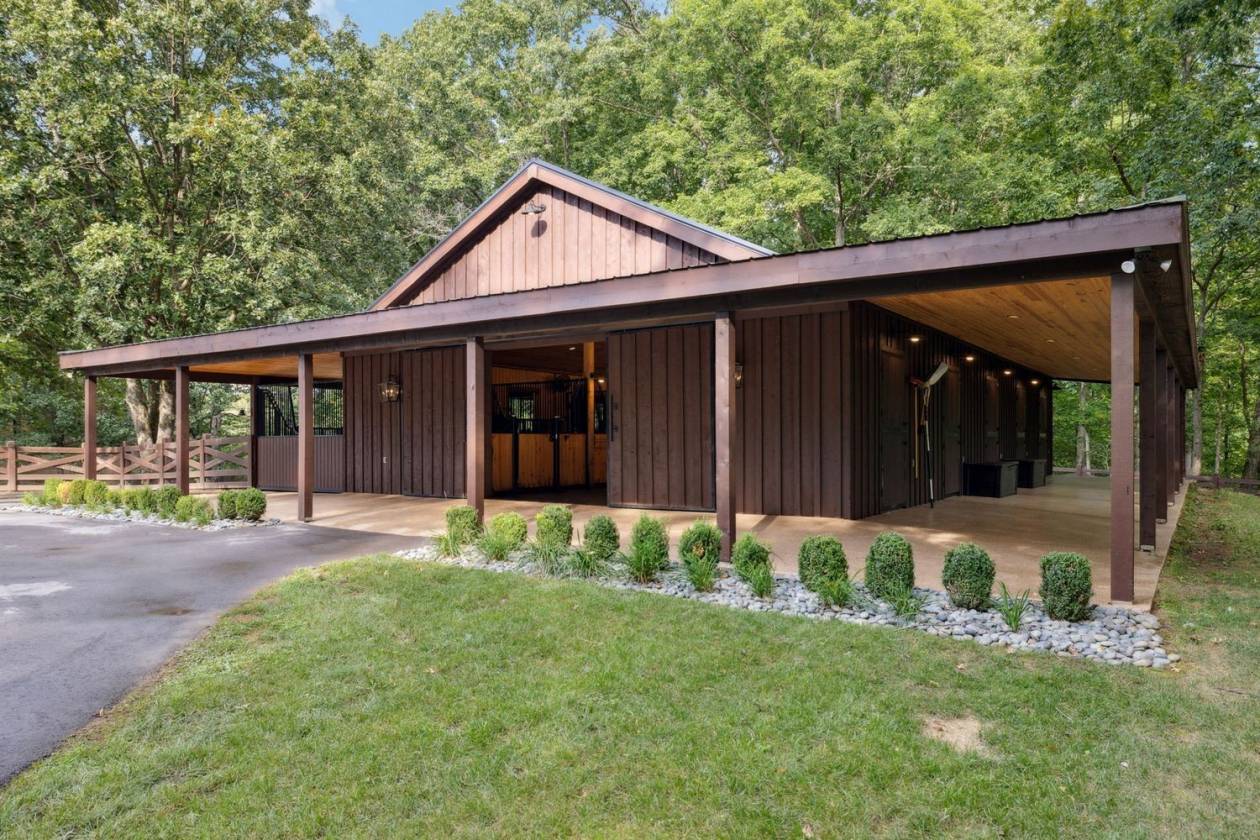Cortina Farms: 120-Acre Equestrian & Event Estate - photo 21