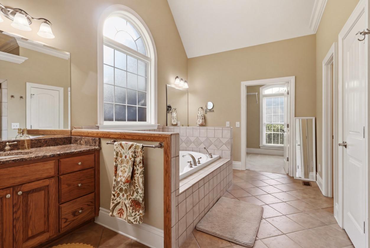 Magnificent 34.75-Acres & Home! - photo 7