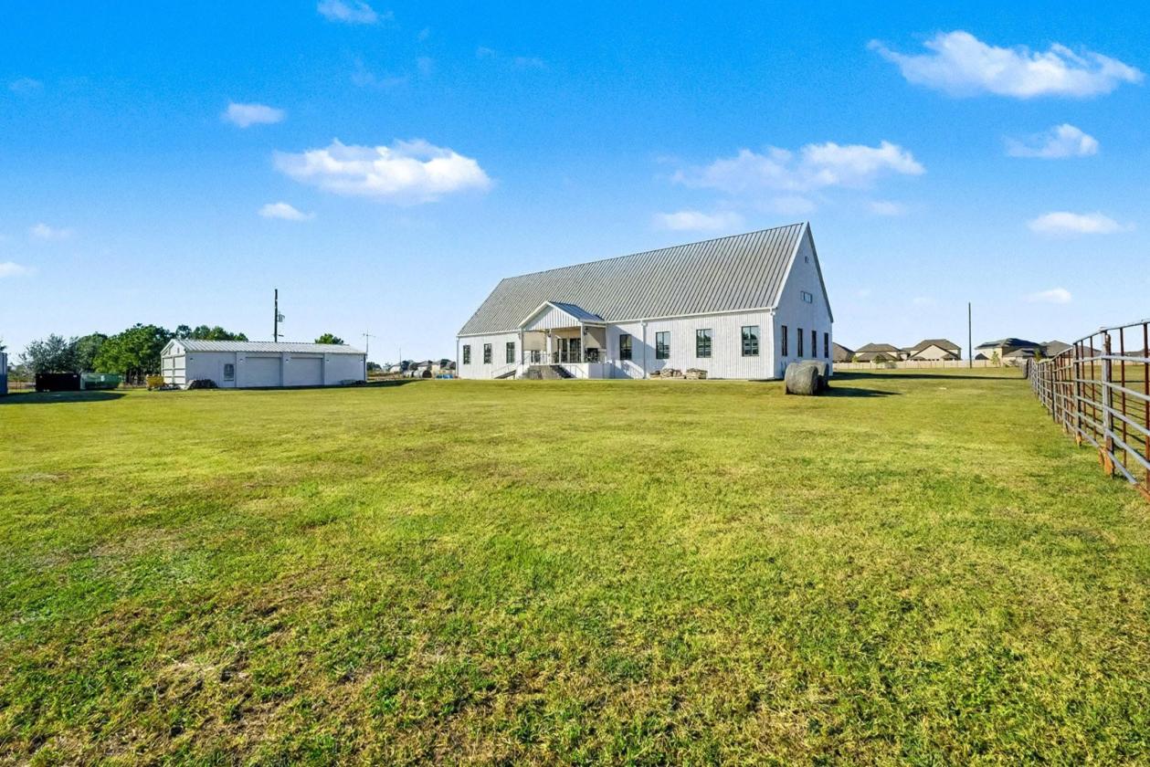30 Acre Luxury Equestrian Estate | 8,100 SF Home - photo 29