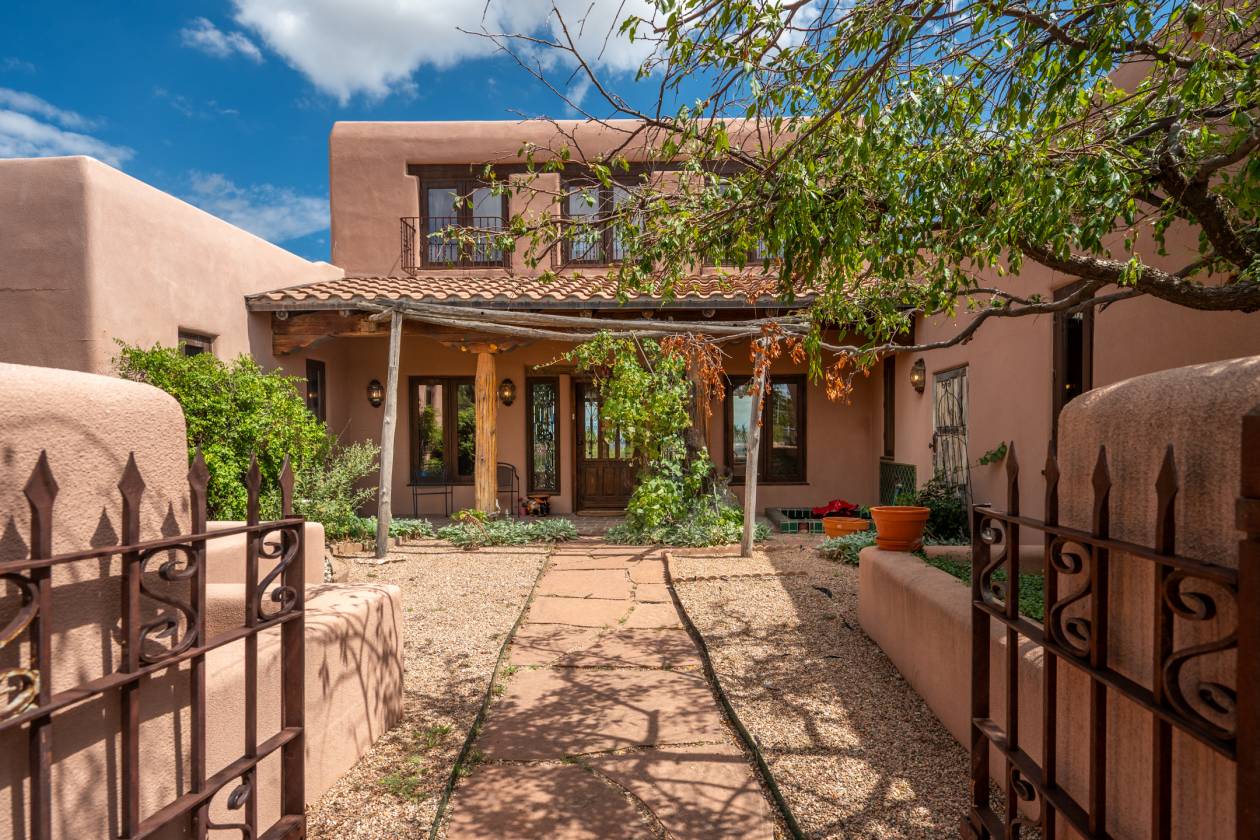 Horse Property for sale.