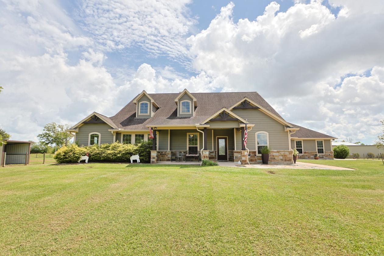 Exceptional Private Acreage Estate - photo 1
