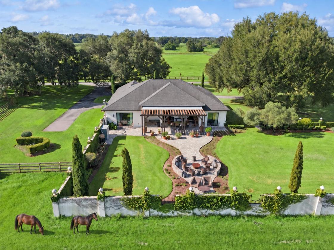 LUXURY TURNKEY 28.62-ACRE EQUESTRIAN ESTATE - photo 6