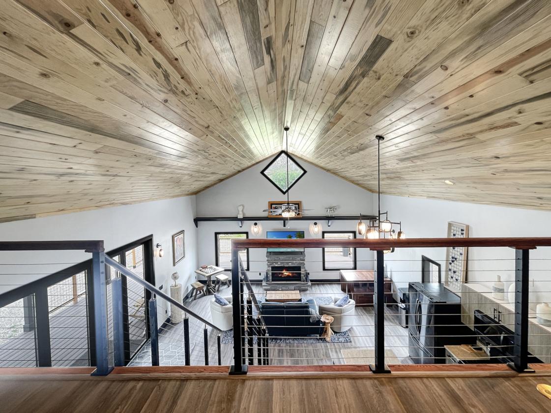 Show Stopper! 3 Home Luxury Horse Property - photo 8