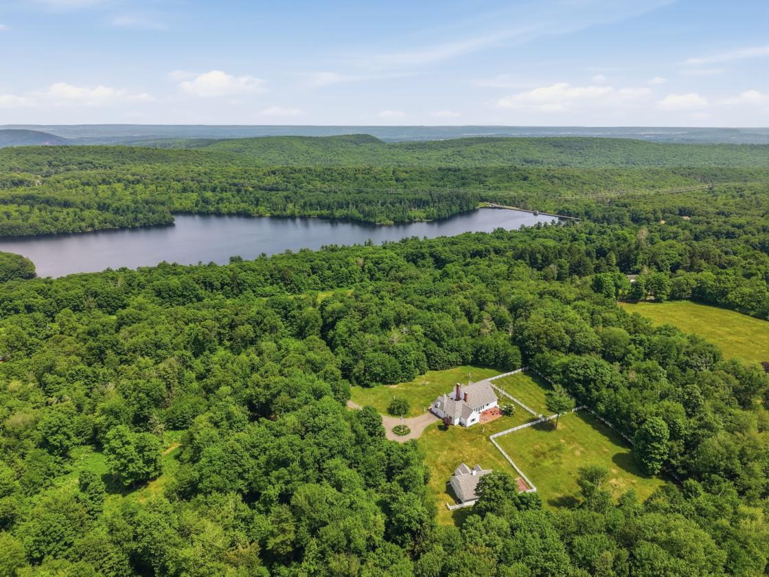 Luxury Horse Property With Trail Riding - photo 4