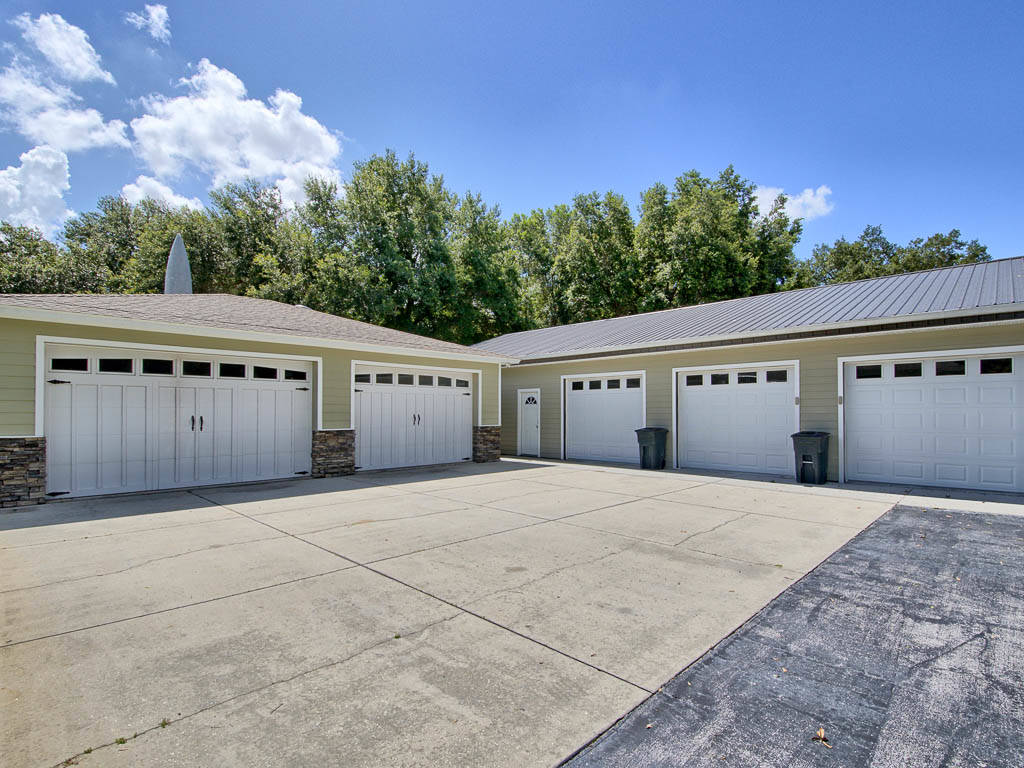 House with acreage Tavares, Lake County, Florida