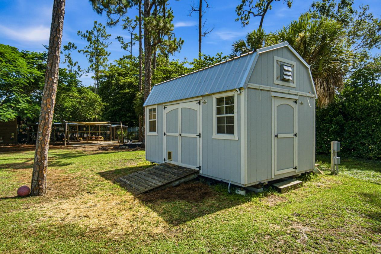 Redefined Luxury Hobby Farm Living - photo 15