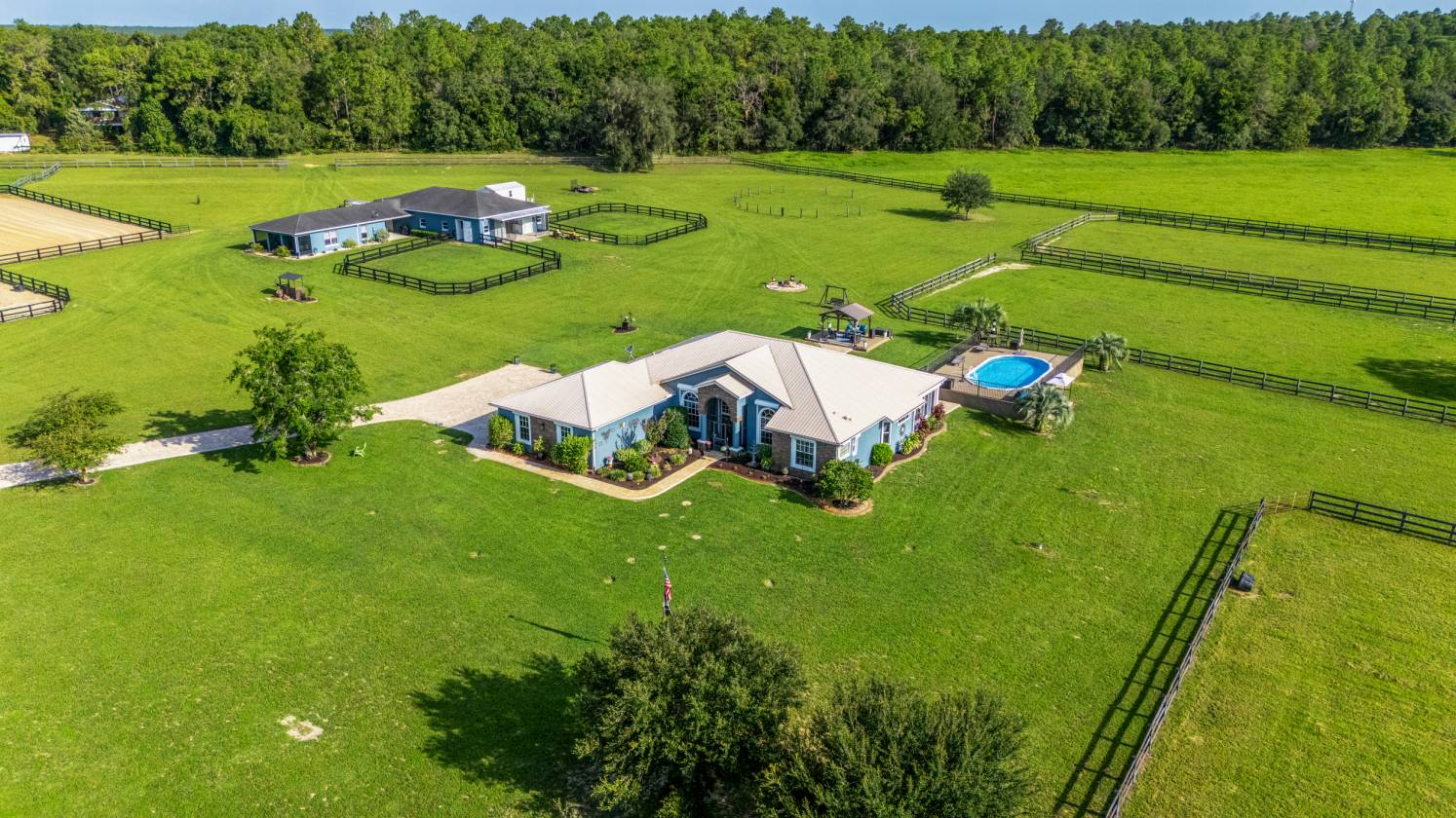 Horse Property for sale.