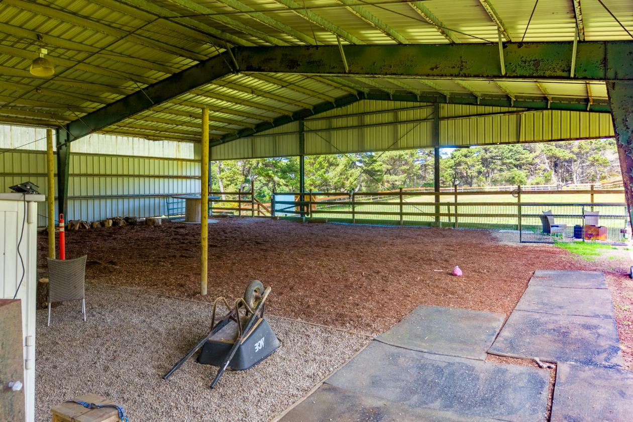 1.32 Acres with Panoramic Pacific Ocean Views - photo 2