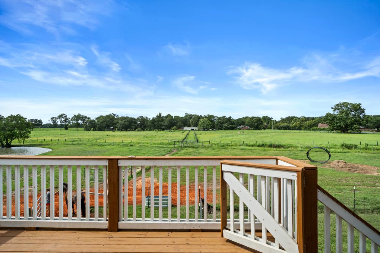 Turnkey Luxury Equestrian Estate - photo 25