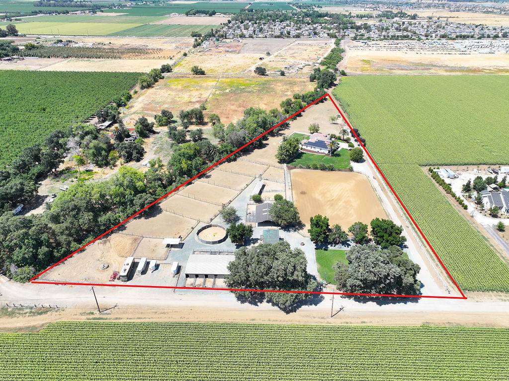 Horse Property for sale.