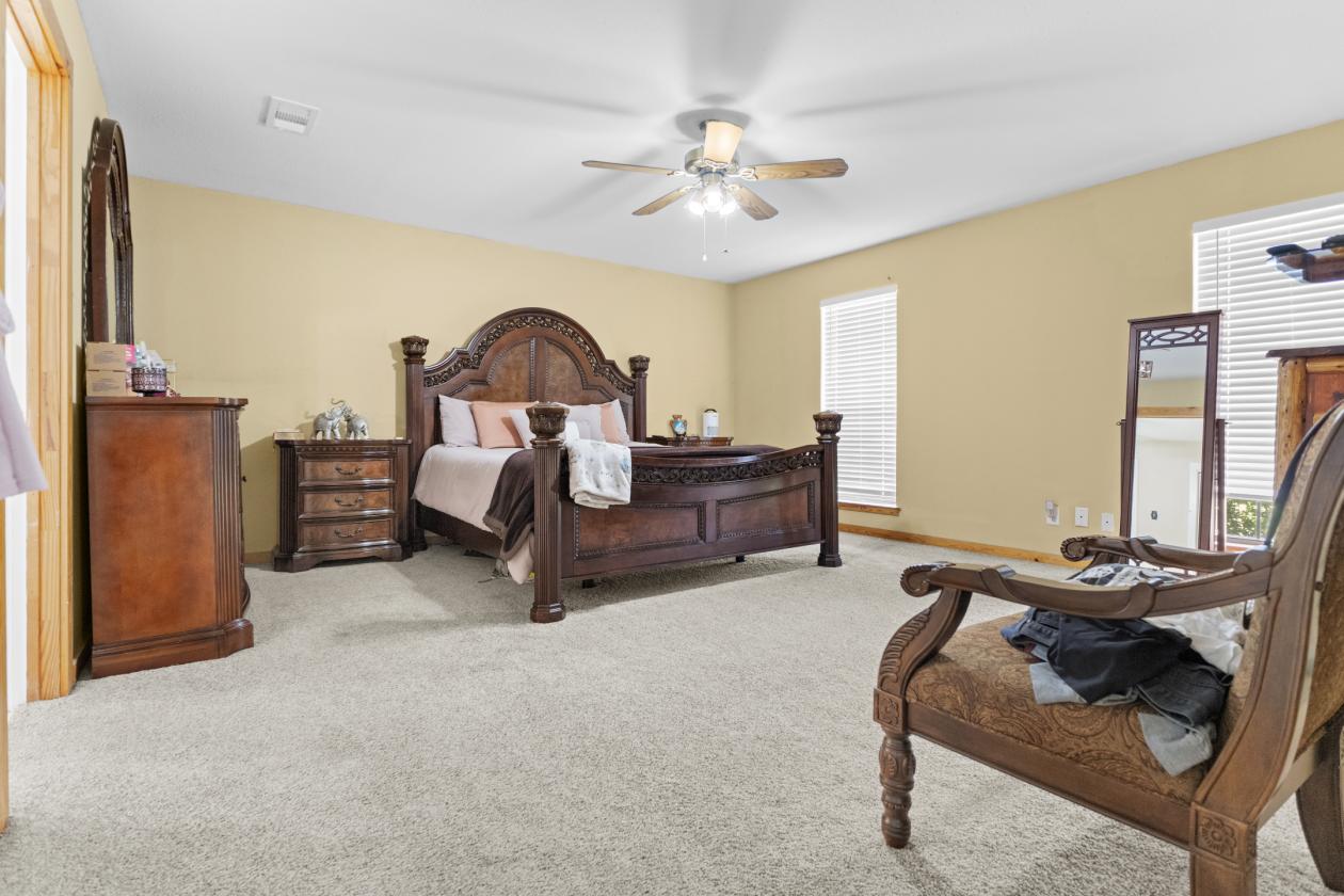 64 ACRE EQUASTRIAN RANCH WITH ARENA IN EAST TEXAS - photo 25