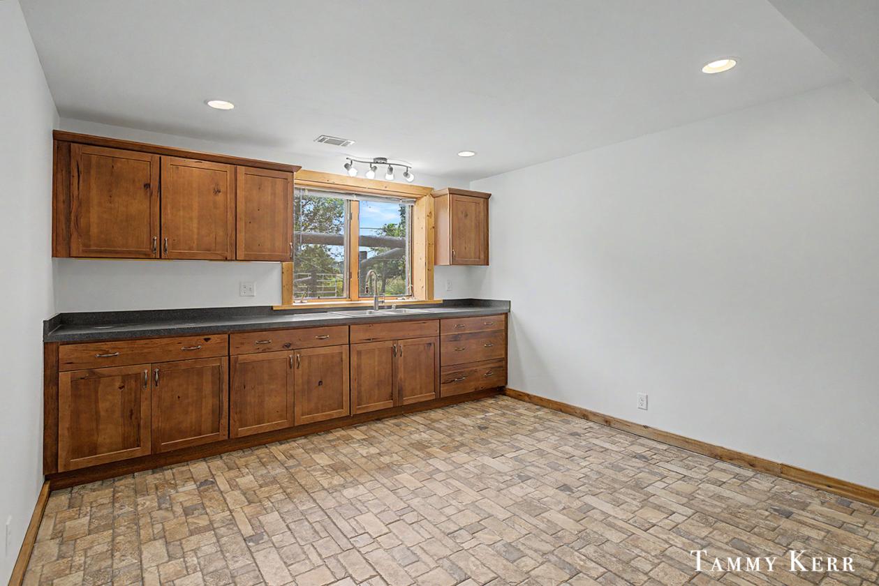 Equestrian Horse Farm - photo 17
