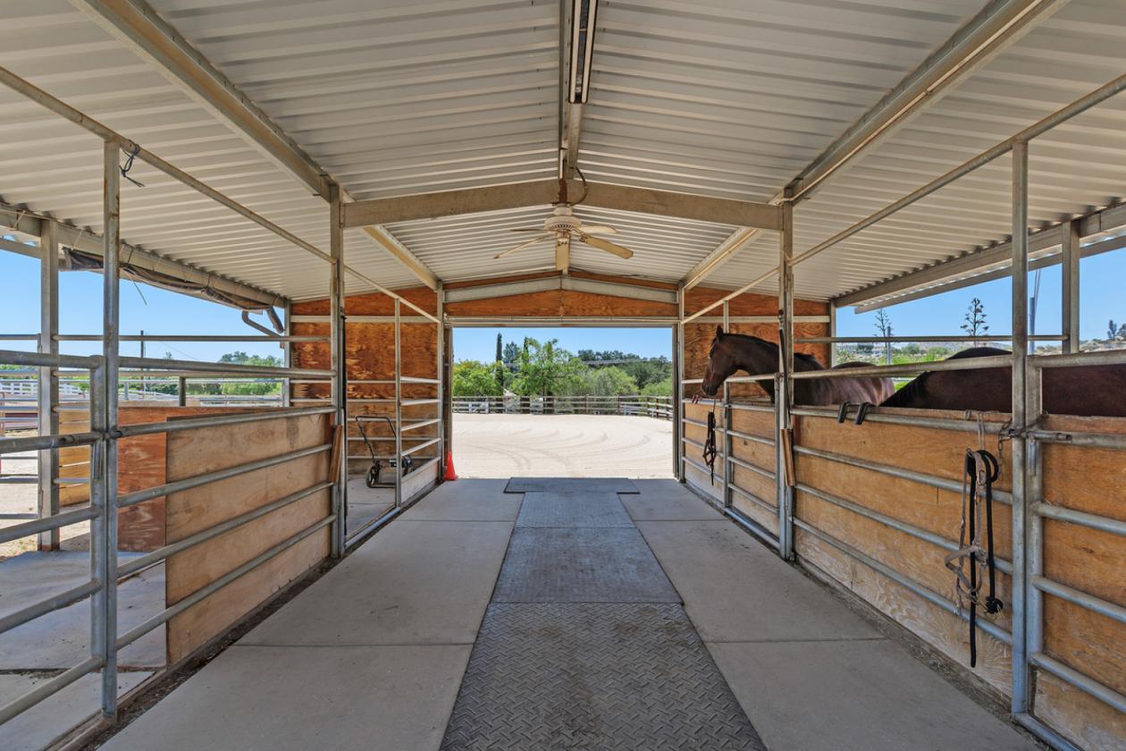 Impressive Equestrian Resort - photo 18