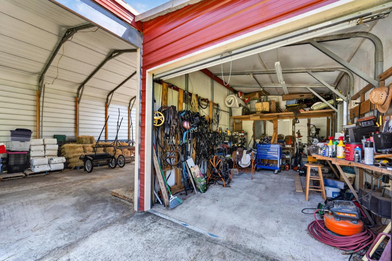 Home & 8-Stall Barn on 6.6 Acres Near Trails - photo 26