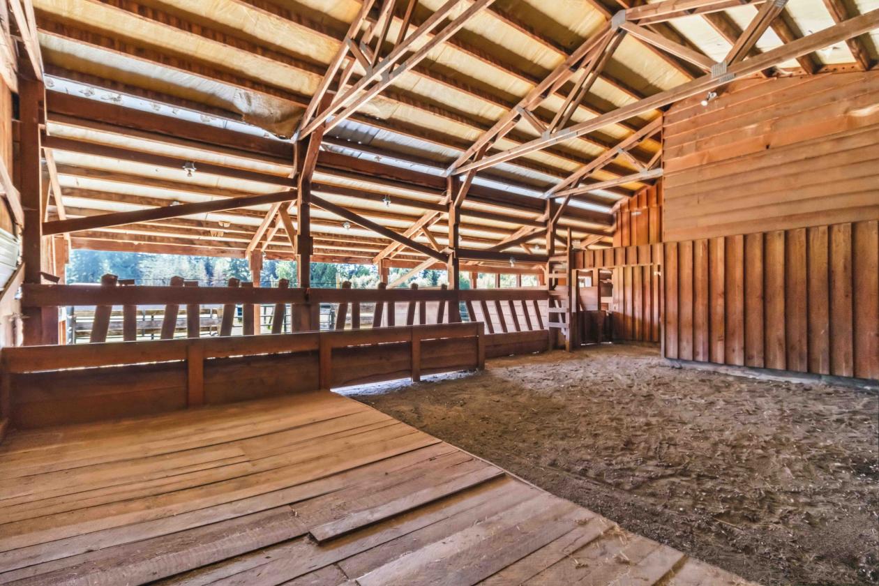 15 Beautiful Equestrian Acres backing Timberland - photo 26