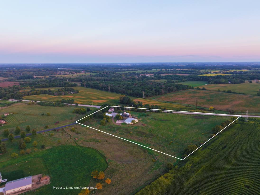 Horse Property for sale.