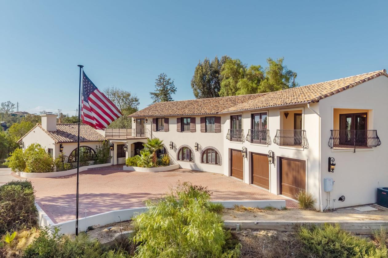 A Different Kind Of California Dream - photo 1