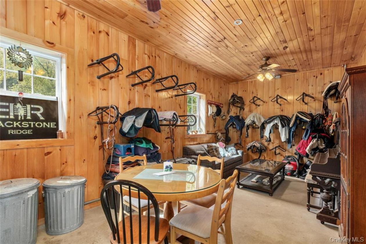 Spectacular 100+ Acre Equestrian Estate - photo 14
