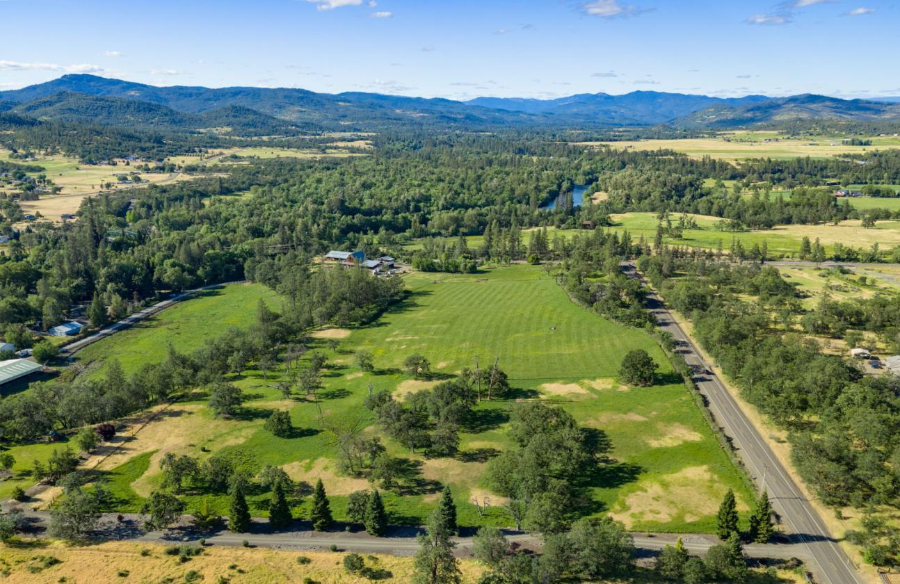 Amazing Opportunity near Rogue River - photo 10