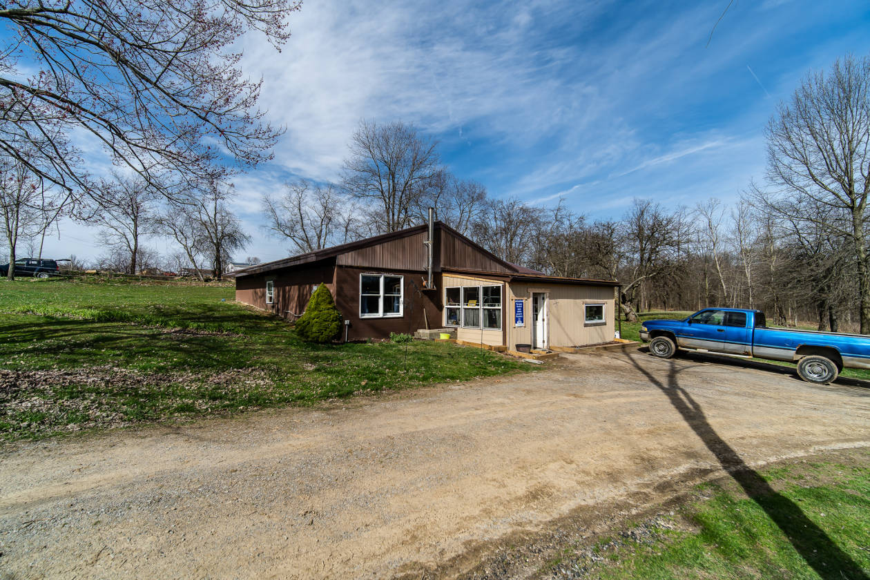 24.25 Acre Turnkey Horse Farm Harrisville, Butler County