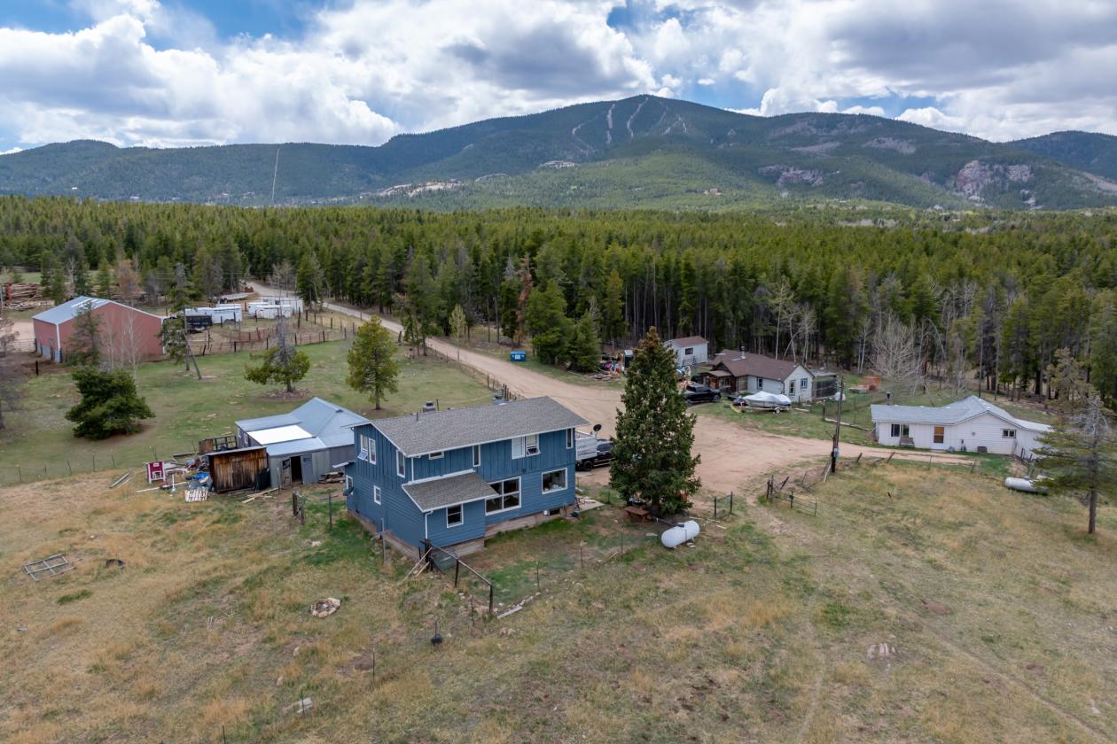 7.8 acres with 4 rentals - photo 17