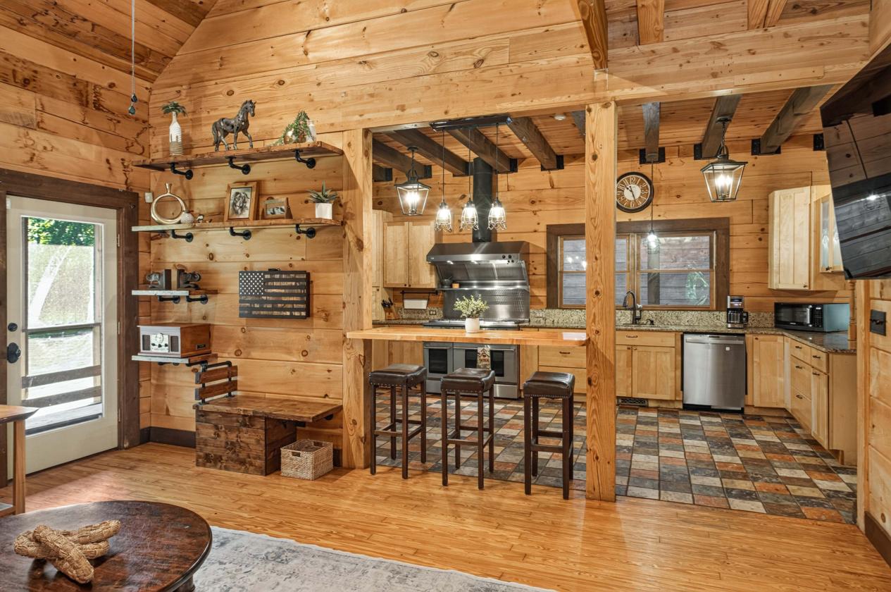 40 Acre Turn Key Dressage Facility with Log Home - photo 16
