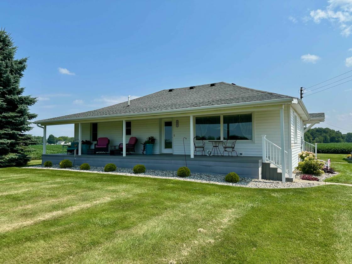 Horse Property for sale.