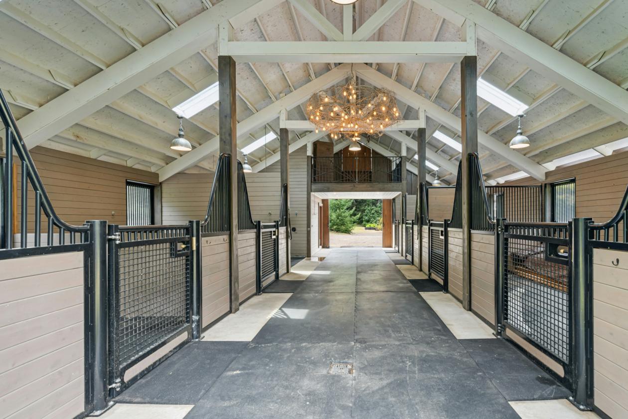 Turnkey gated equestrian property with custom home - photo 5